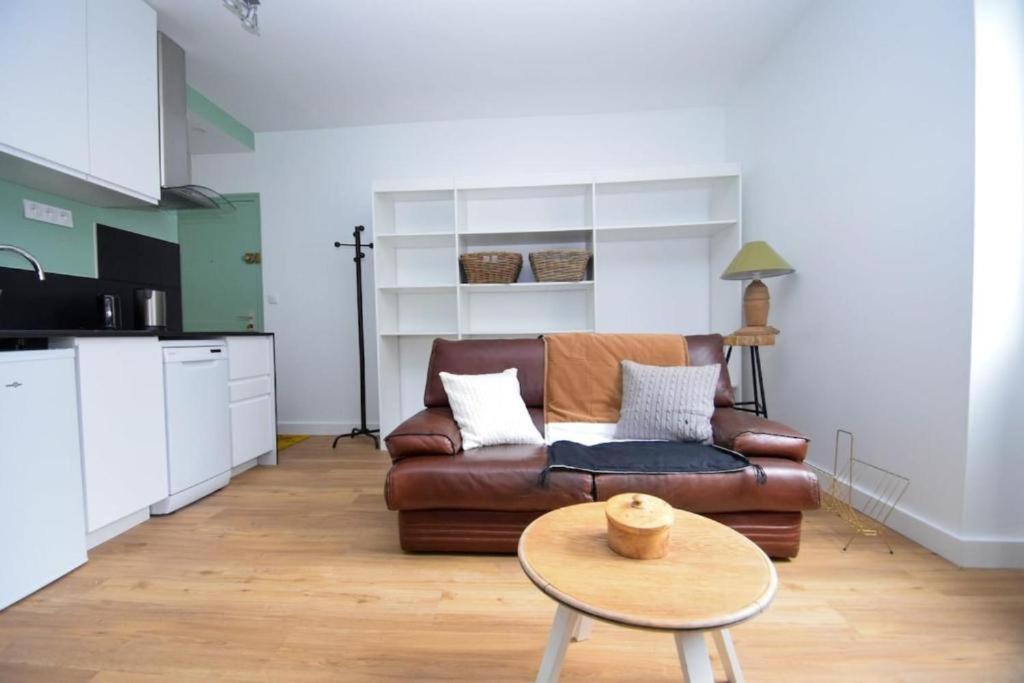 Appartement Entre Plage De L'Ecluse Et Place Du Marche Dinard Buitenkant foto
